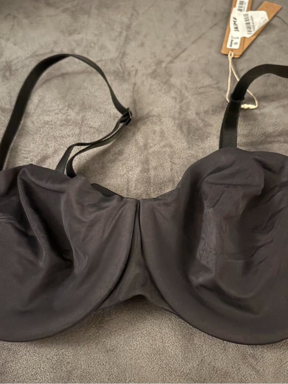 SKIMS Black Underwire Bra with Smooth Cups